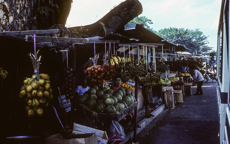 "Fruit market."