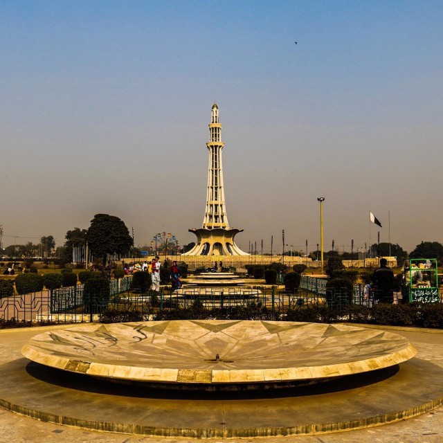 Minar-e-Pakistan_pc-arifodense