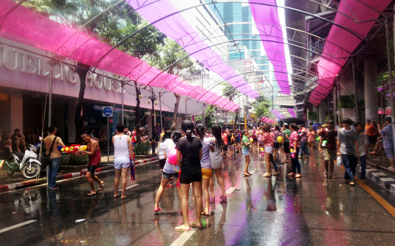 Views_Songkran_02