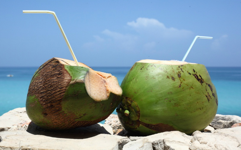 coconut-water_weeklyhealthylife