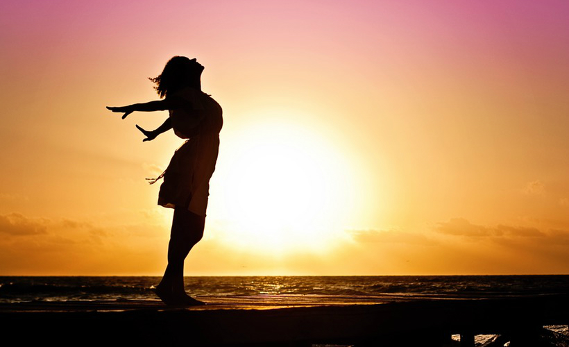 woman-happiness-sunrise-silhouette-40192