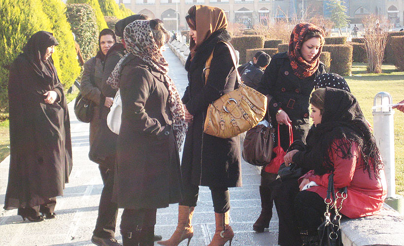 Women_the_Nashq_e_Jahan_square