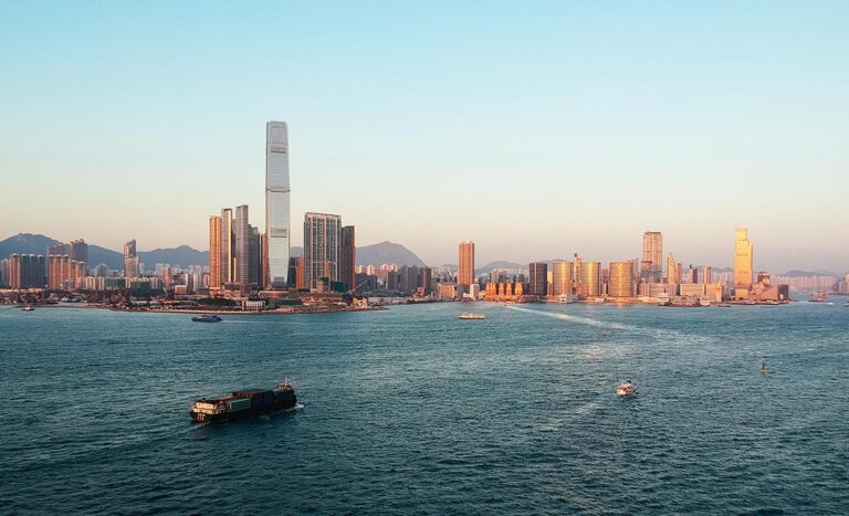 10 Tips For Women Travelling To Hong Kong
