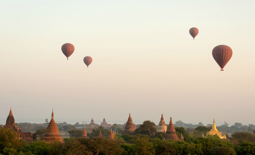 Balloons over Bagan (Photo Credit: Flickr/Waldemar Halka)