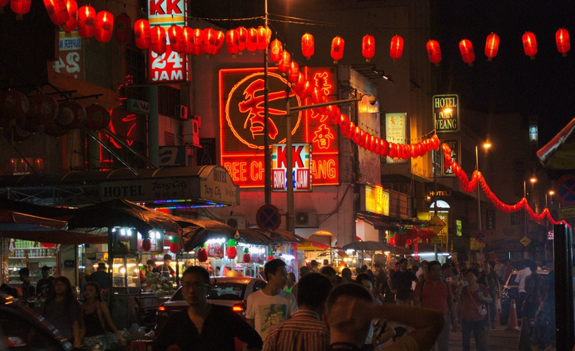 The Chinatown of Kuala Lumpur, Petaling Street cuts through Jalan Pudu and Jalan Sultan in KL (Photo Credit: Flickr / Marcin Pieluzek)