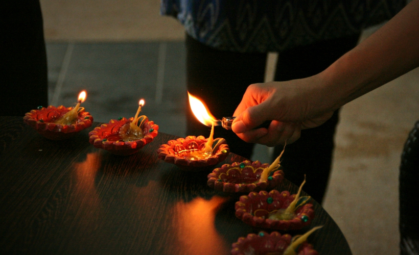 How Diwali Is Celebrated Around The World Zafigo