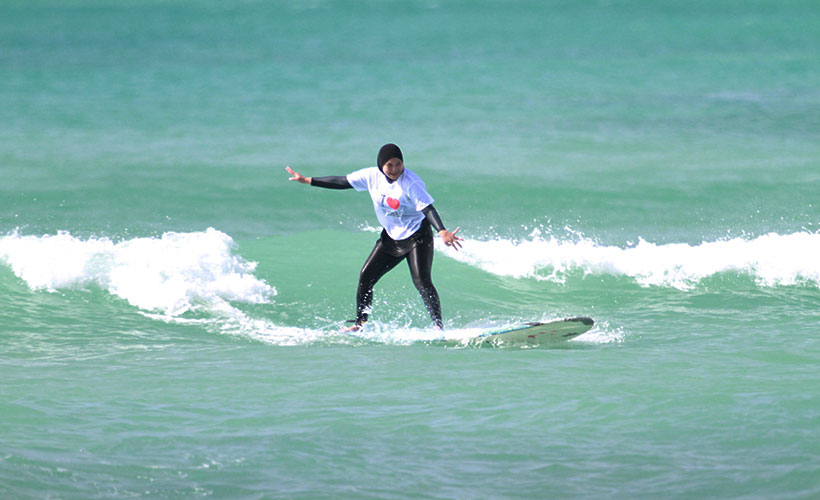Sakinah_Surfing