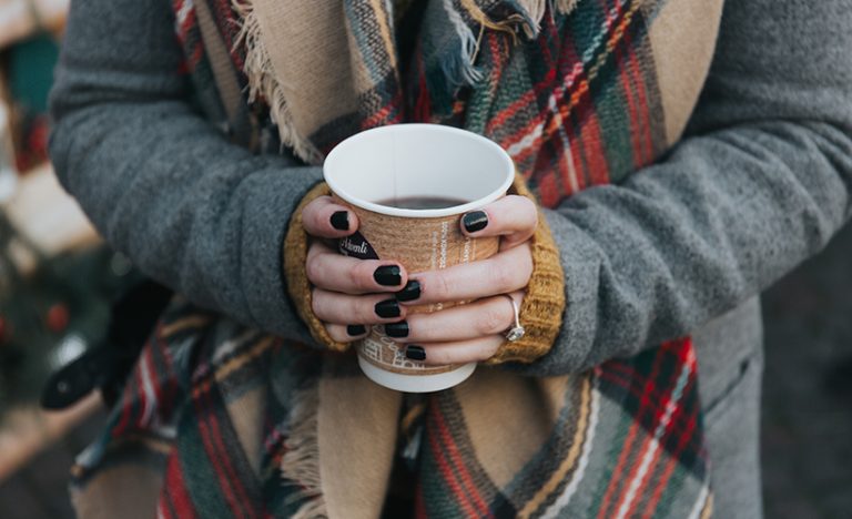 Beauty Essentials For Your White Christmas Travels