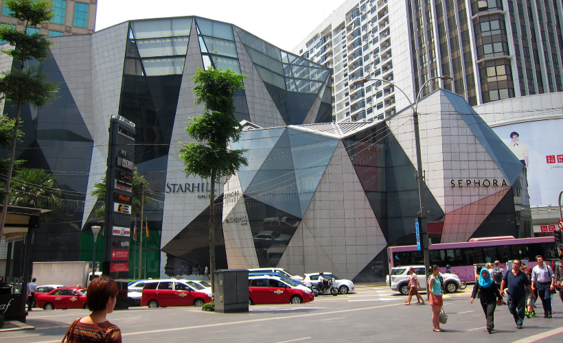 Walking in PAVILION JALAN BUKIT BINTANG  LOUIS VUITTON STARHILL KUALA  LUMPUR Malaysia 2022 