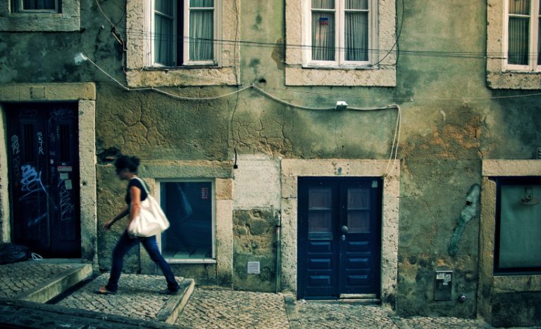 To All Women Travelling Solo: Here’s How To Deal With Sexual Harassment