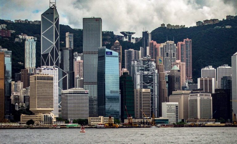 Hong Kong Bans Flights From KL, Google Maps’ New COVID-19 Feature, And More (25 Sept)