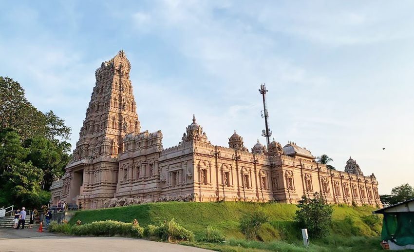 7 Beautiful Hindu Temples To Visit In Malaysia Zafigo 8259