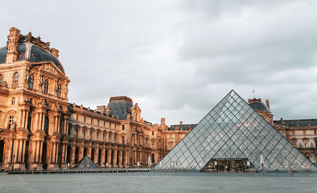 From Paris, With Love: 12 Non-Gimmicky Spots For A Romantic Time