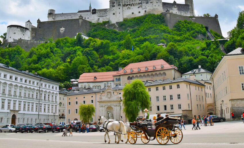 6. Salzburg: Christmas Horse-Drawn Alpine Adventure