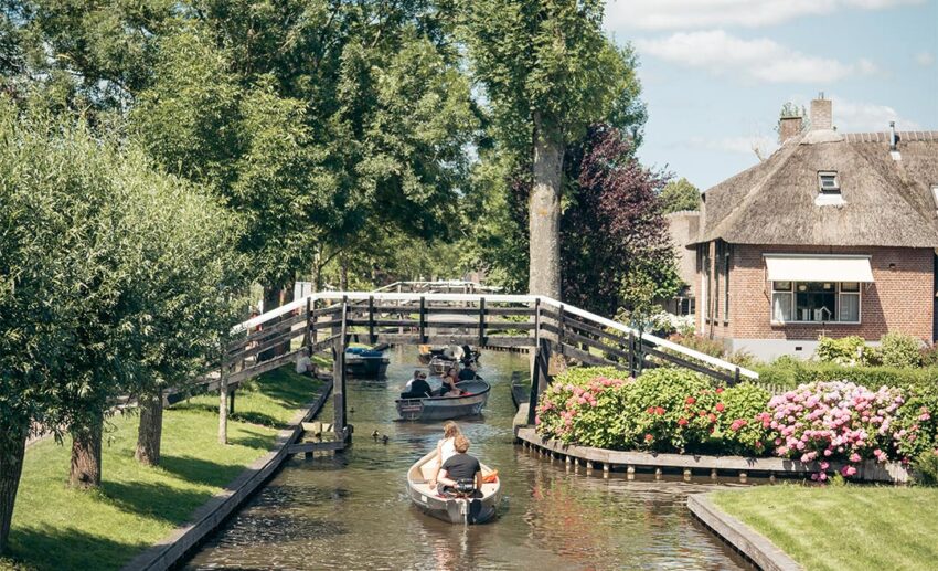 7. Giethoorn