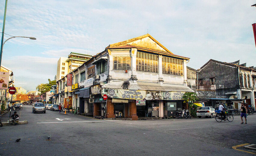 We take you on a fascinating journey through history, exploring the tales of these well-known Penang streets.