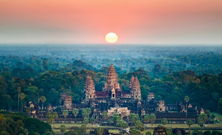 Ultimate Travel Guide: 10 Things To Know About Siem Reap