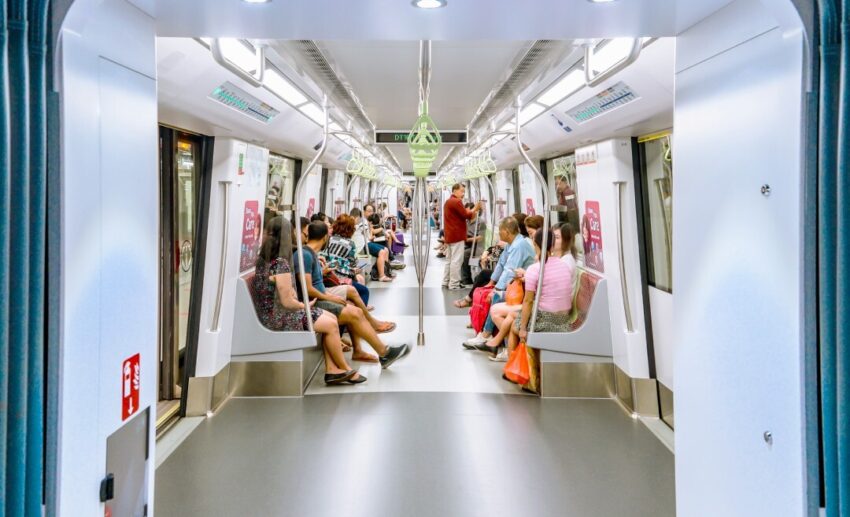 7. Singapore Mass Rapid Transit (MRT)
