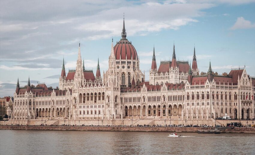Discover the heart of Budapest through its rich history and architecture by exploring these top 10 must-visit spots.