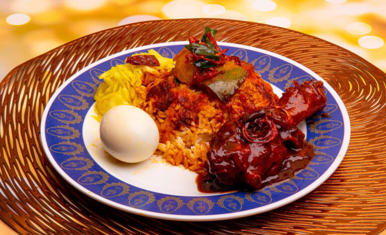 5 Local Favourite Nasi Kandar Spots In KL & Selangor: Ayam Goreng, Kuah Campur, Repeat