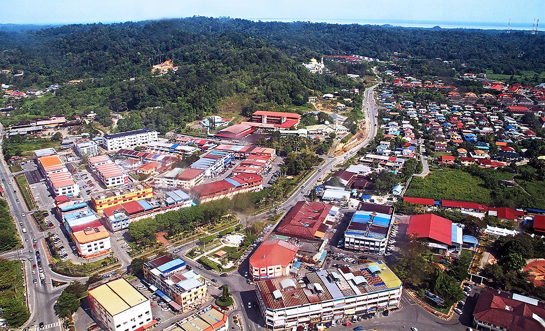 Limbang To Lawas, Sarawak: A Road Trip With Pit Stops In Brunei (Yes, You’ll Need A Passport)