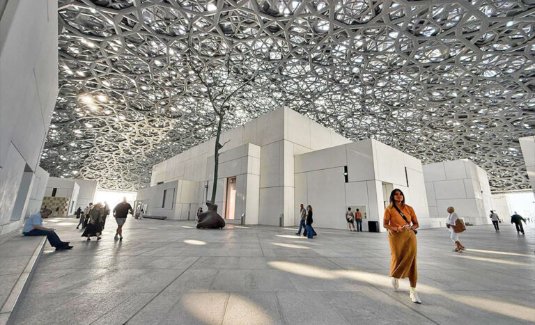 Abu Dhabi In One Day: A Budget-Friendly Stopover Itinerary