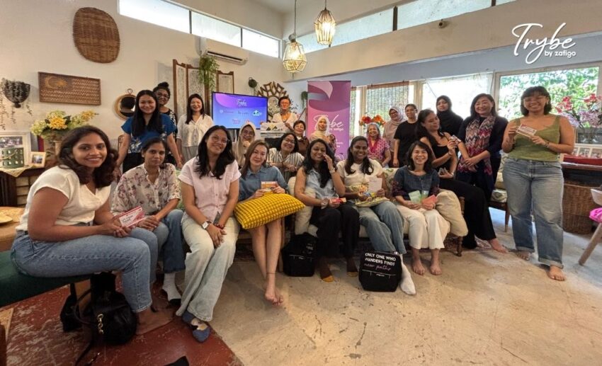 A group photo of women attendees smiling alongside speaker Aida Ihsani and Zafigo founder Marina Mahathir at the Trybe by Zafigo Summit State of Mind event at Aida's Loft, TTDI.